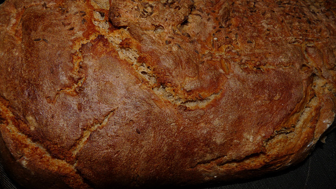 Chléb s pohankou a acidofilním mlékem, upečeno