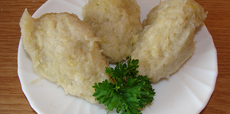Chlupaté knedlíky ze syrových a vařených brambor - podrobně (Chlupaté knedlíky)