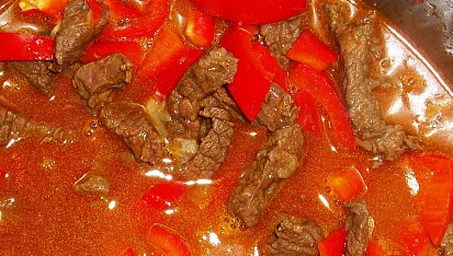 Dušená hovězí plec s kapií, Dušená hovězí plec s kapií