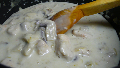Gnocchi s kuřecím masem a zakysanou smetanou