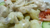 Gnocchi s kuřecím masem a zakysanou smetanou
