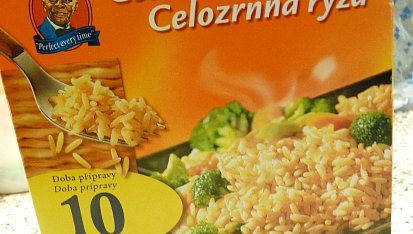 Jemná kýta na garam masala a jablku  s kurkumovou rýží, Celozrnná rýže