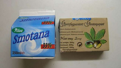 Kaštanový zákusek se šlehačkou, ...toto je jedno z balení kaštanů, jak se prodáva na Slovensku...