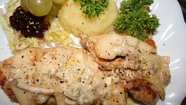 Kuře zapečené s hruškou a gorgonzolou
