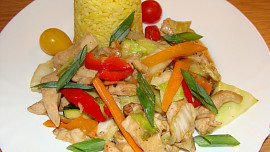 Kuřecí směs se zeleninou z woku