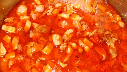 Kuřecí žaludky na zelenině, Podušené žaludky na základu