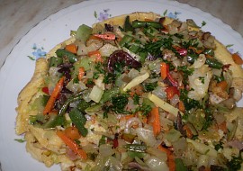 Omeleta obložená zeleninkou
