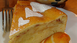 Pěnový jablečný koláč