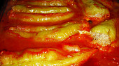 Plněné papriky v tomatové lázni, Plněné papriky v tomatové lázni