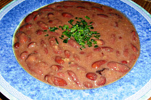 Polévka "červeno-fazolačka"