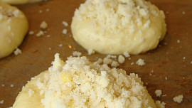 Posvícenské koláče z jemného těsta (těsto nejen na koláče)