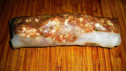 Ryžový papír plněný mletým masem se sýrovým středem, Ryžový papír plněný mletým masem se sýrovým středem