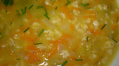 Strouhaná mrkvičková polévka se zázvorem, strouhaná mrkvičková polévka se zázvorem-detail