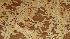 Strouhání, drobení, mrvenička - zavářka do polévky