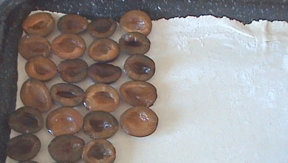 Švestkový koláč s ořechy