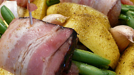 Závitky z panenky ve slaninovém župánku