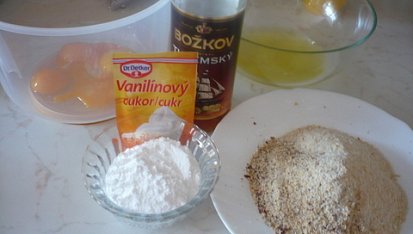 Dorta s vaječným koňakem