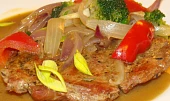 Gyros-krkovičkové plátky se zeleninou