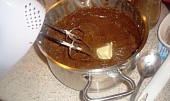 Jablečné řezy s pudinkovým krémem a čokoládou (pudink + kakao)