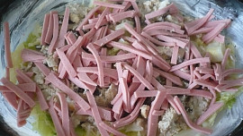 Kapusta zapékaná s rýži, houbami a vejci