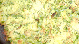 Kuřecí pečínky s hráškem