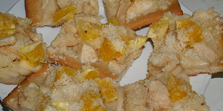 Kynutý koláč s jablky a pomerančem (kynutý koláč s jablky a pomerančem)