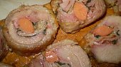 Lahůdková krůtí rolka (detail...)