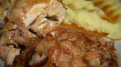 Loštické kuře, porce s křidélkem a "nádivkou"