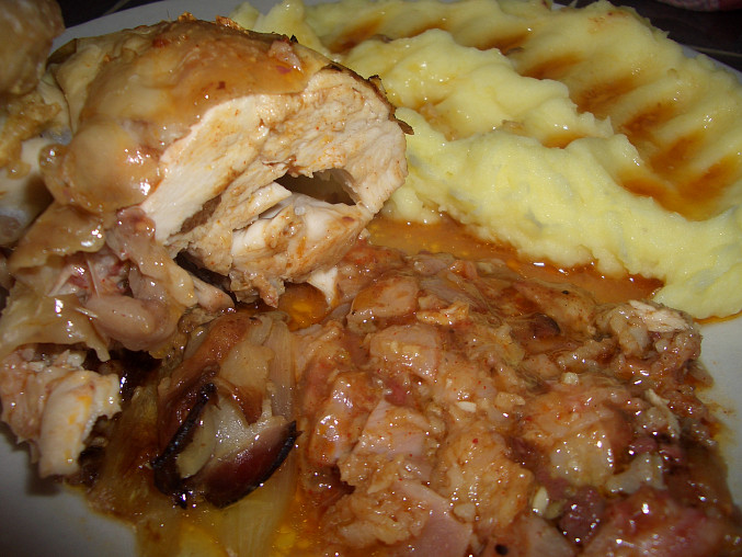 Loštické kuře, porce s křidélkem a "nádivkou"