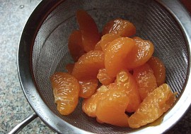 Párty salát z Emmentálu (mandarinky)