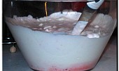 Pusinkové jahody "Eton mess" (šlehačka, pusinky, jahody)