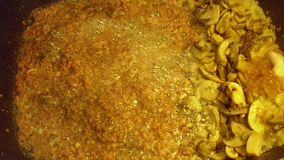 Rizoto v jednom hrnci., Přidáme vepřové a pepř a také mírně smahneme