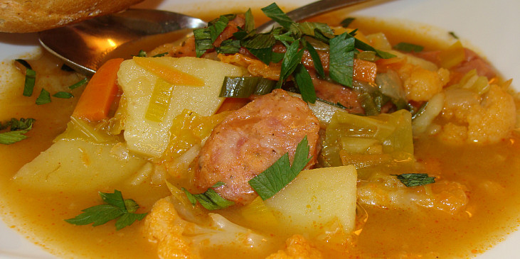 Zeleninová polévka  -  sytá (Dobrou chuť)