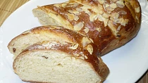 Cukrářská vánočka (mazanec)