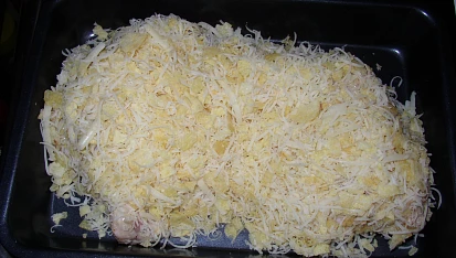 Kuře ve slavnostním obleku, připraveno do trouby