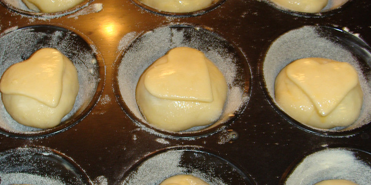 Kynuté muffiny (Před závěrečným kynutím)