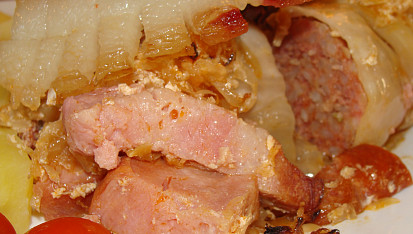 Maďarské zelí v římském hrnci, Detail