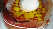 Pangasius zapečený s kukuřicí a mozzarellou, odstraněna sklenice a naplněno kuku a mozza