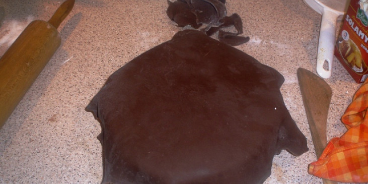 Potahovaný dort krteček (čokohmota)