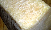 Vánoční štika zasněžená parmezánem, sýr Parmigiano-Reggiano