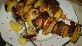 Brambory à la harmonika (Brambory špíz)
