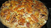 Cibuláč - cibulový koláč (Cibulový koláč s párečky)