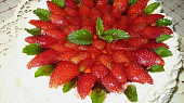 Dorty - zdobení (8. Jahodový dort - http://www.toprecepty.cz/recept/5017-jahodovy-dort/)