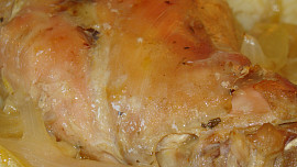 Králík v estragonovo-hořčicové košilce