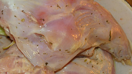 Králík v estragonovo-hořčicové košilce