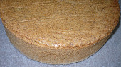 Ořechový dort s pudinkovým krémem, Upečený korpus