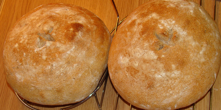 Ošatkový chléb (Třetí pečení - směs mouky hladké,grahamové a…)