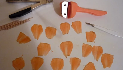 Ozdoby z mrkve a okurky