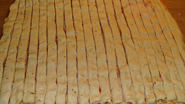 Pizza tyčinky z kynutého těsta