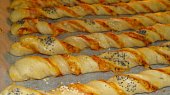 Pizza tyčinky z kynutého těsta (Po upečení)